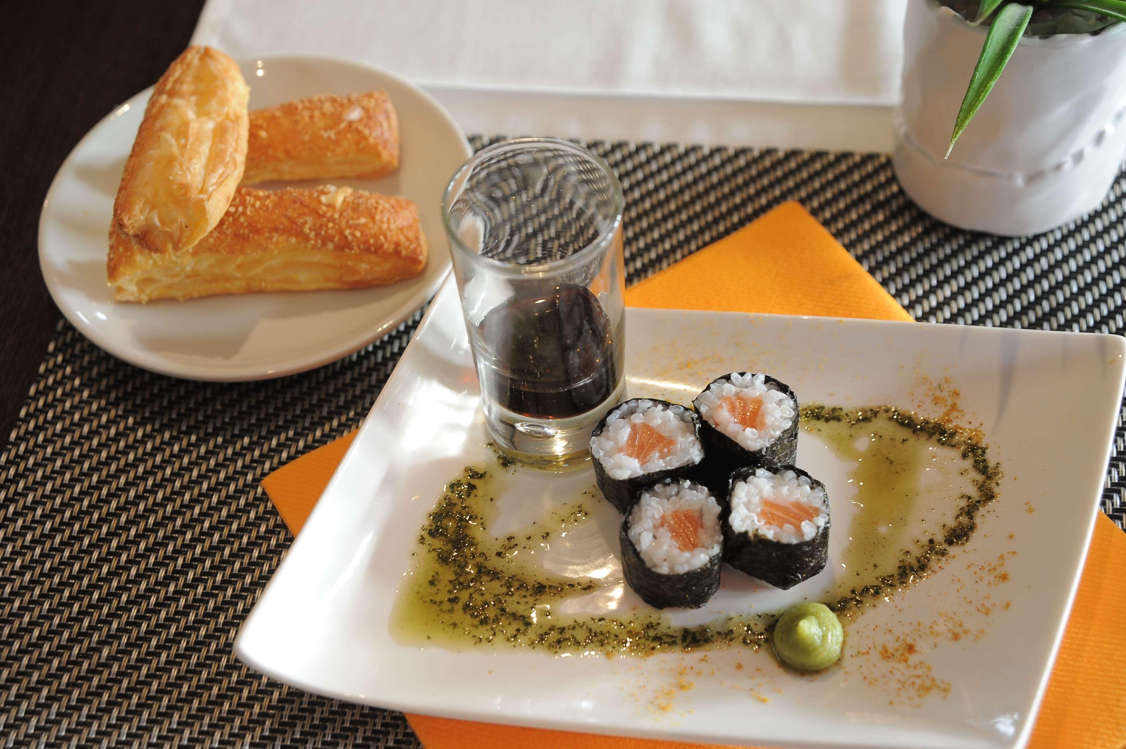 Hotel Kyriad Dieppe Saint-Aubin-sur-Scie Zewnętrze zdjęcie